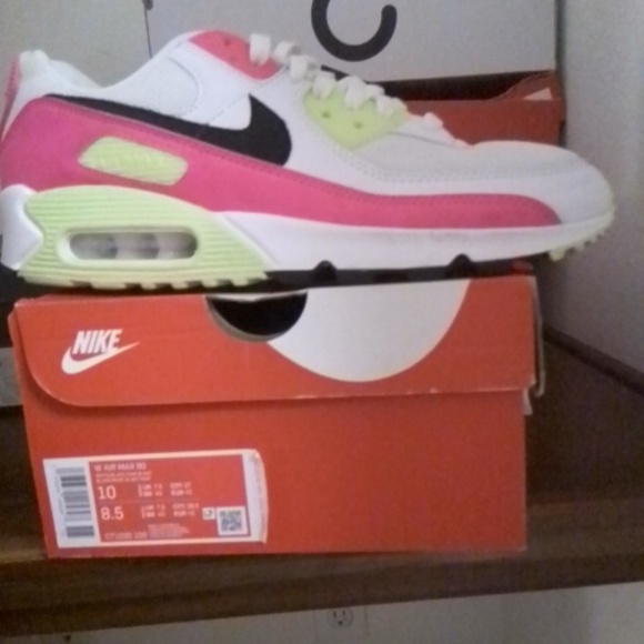 Sneakers - Picture 1 of 1